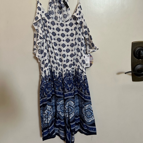 Romper Size Small, NWT - Picture 3 of 7